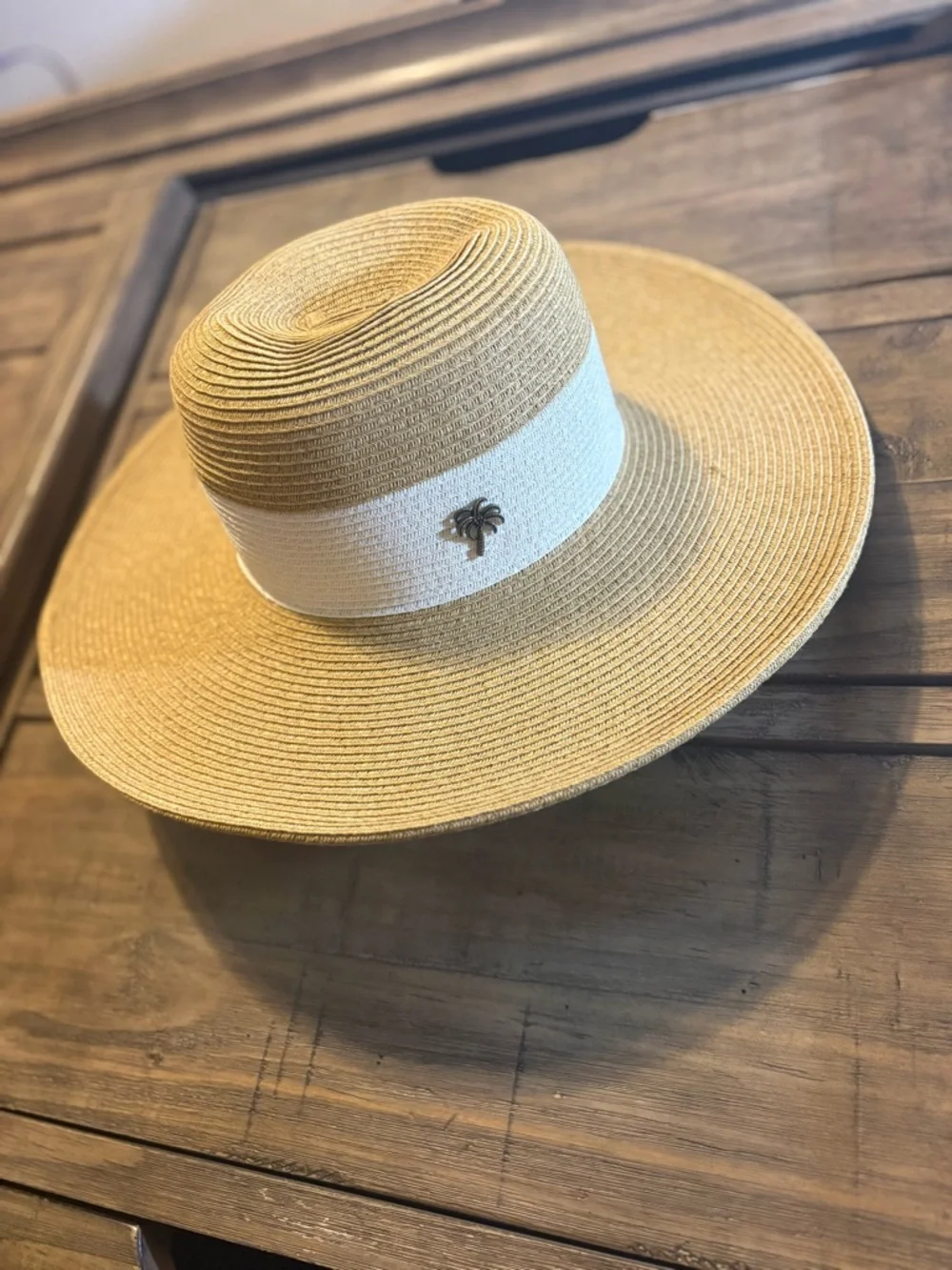 Straw Wide Brim Panama Hat Neutral Tan w/ Cream Band Bee Detail Boho‎ Beach Sun
